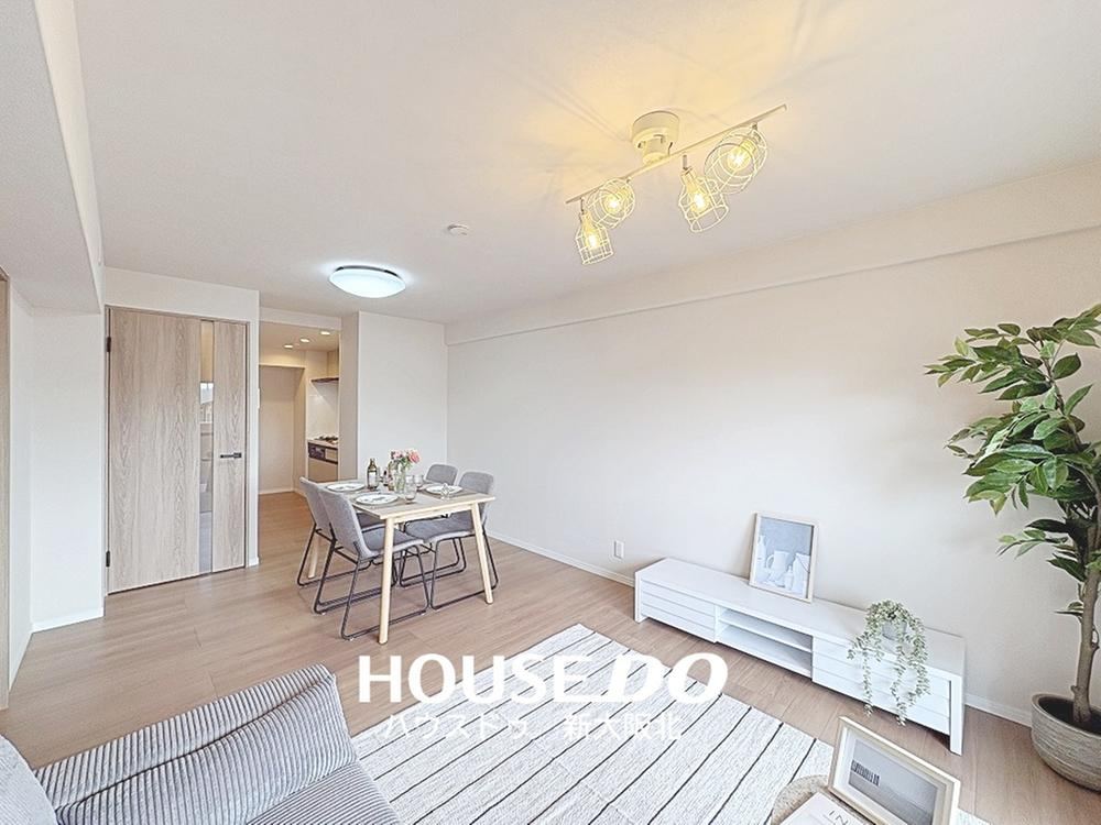 3LDK apartment in Suita, Osaka - Photo 1