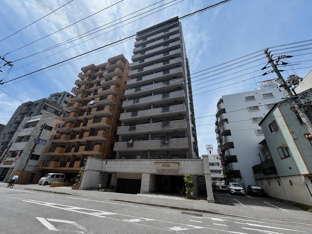 3LDK apartment in Naka Ward, Hiroshima - Photo 1