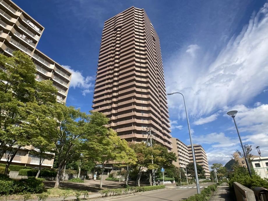 2LDK apartment in Taihaku Ward, Sendai, Miyagi - Photo 1