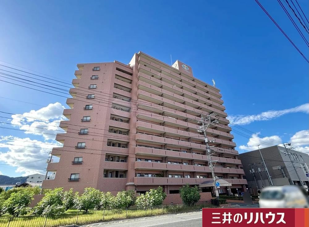 2LDK apartment in Asaminami Ward, Hiroshima - Photo 1