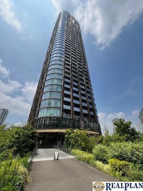 1LDK apartment in Minato Ward, Tokyo - Photo 1