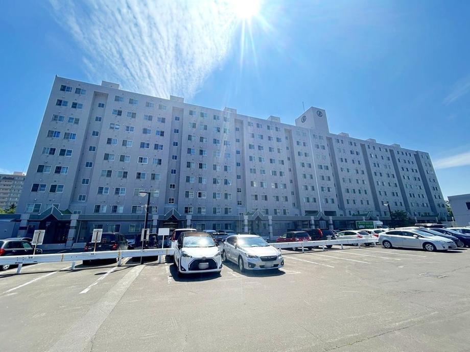 5LDK apartment in Kita Ward, Sapporo, Hokkaido - Photo 1