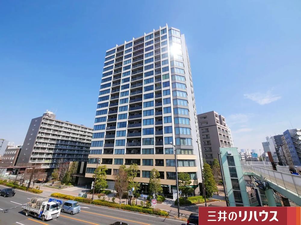 2LDK apartment in Shibuya Ward, Tokyo - Photo 1
