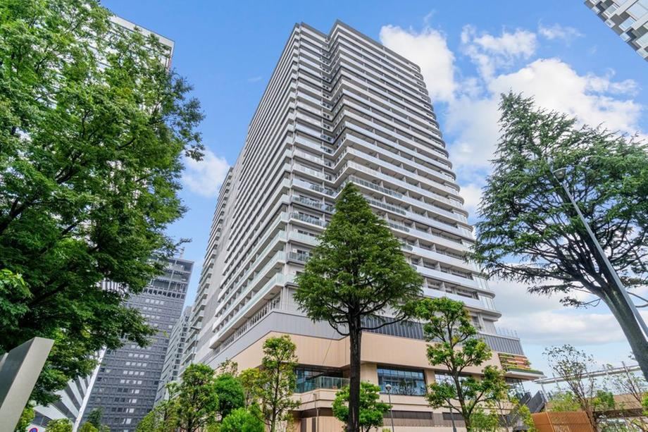 3LDK apartment in Nakano Ward, Tokyo - Photo 1