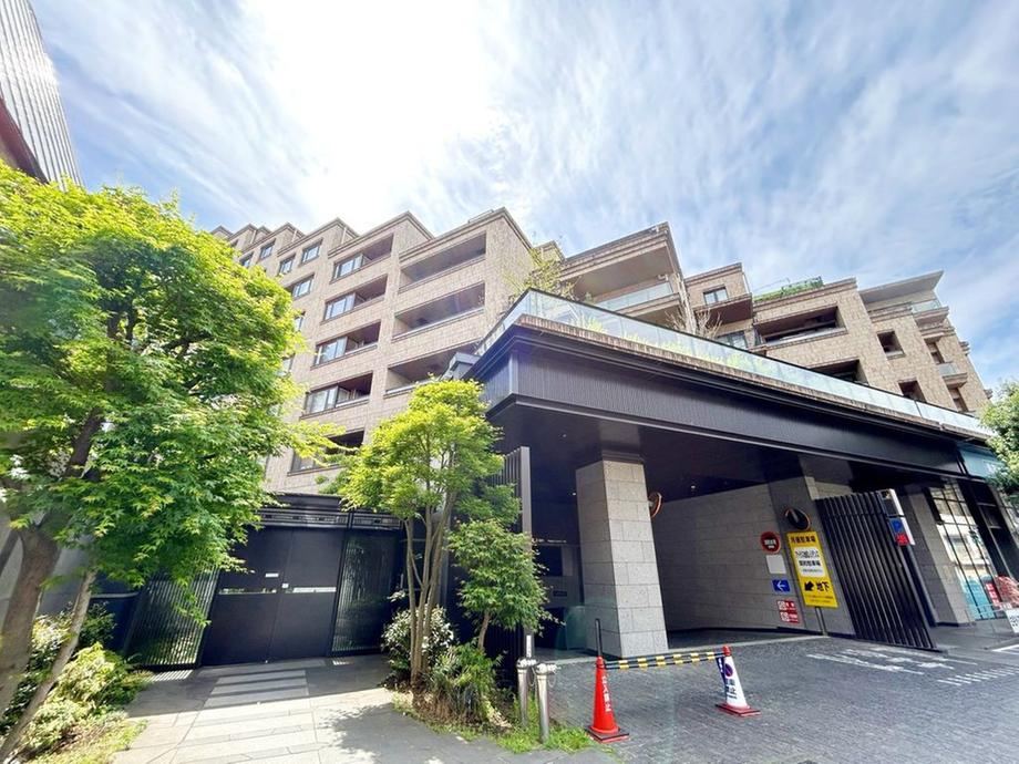 2LDK apartment in Setagaya Ward, Tokyo - Photo 1