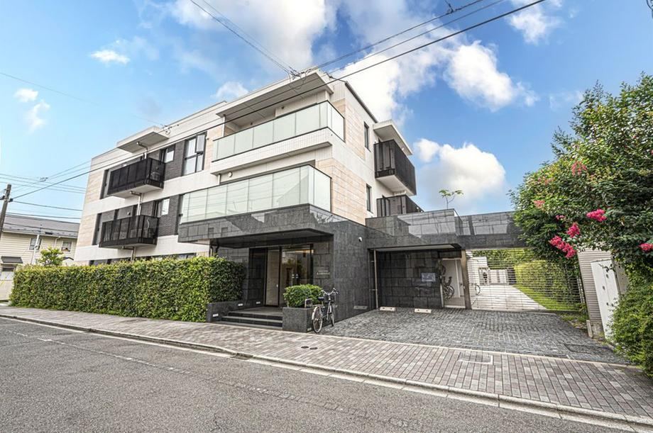 3LDK apartment in Setagaya Ward, Tokyo - Photo 1