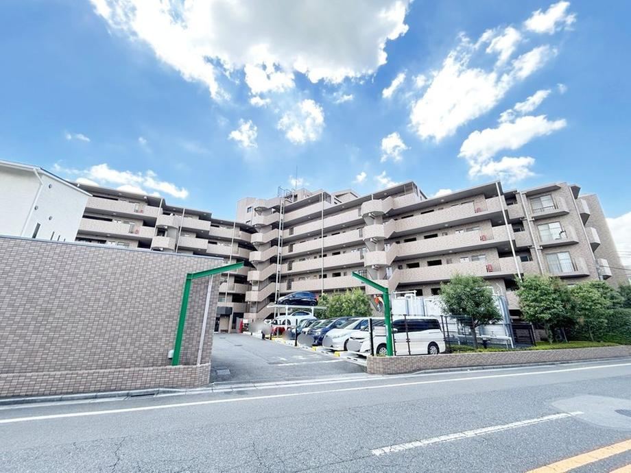 3LDK apartment in Kawaguchi, Saitama - Photo 1