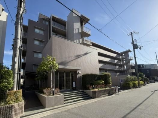 1LDK apartment in Nishinomiya, Hyogo - Photo 1