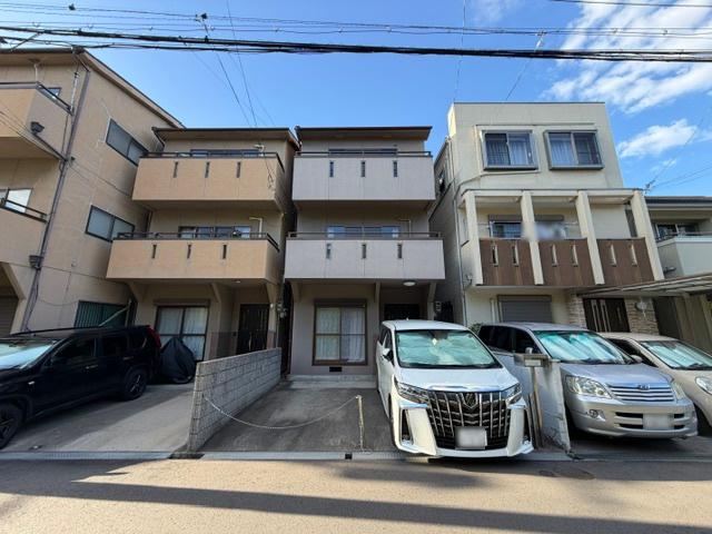 5DK house in Daito, Osaka - Photo 1