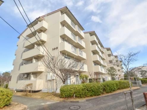 3LDK apartment in Tama, Tokyo - Photo 1