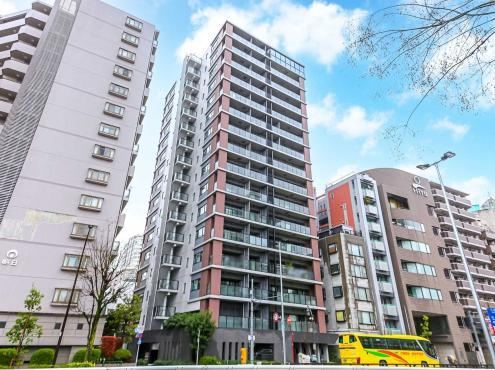 2LDK apartment in Meguro Ward, Tokyo - Photo 1