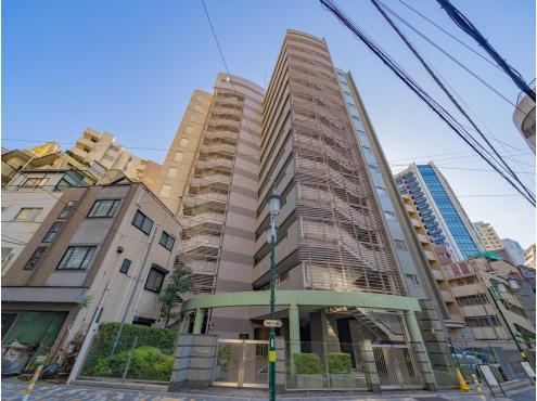 2LDK+S apartment in Shibuya Ward, Tokyo - Photo 1