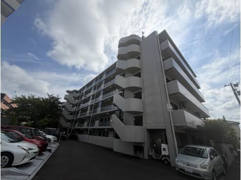 3LDK apartment in Hodogaya Ward, Yokohama, Kanagawa - Photo 1