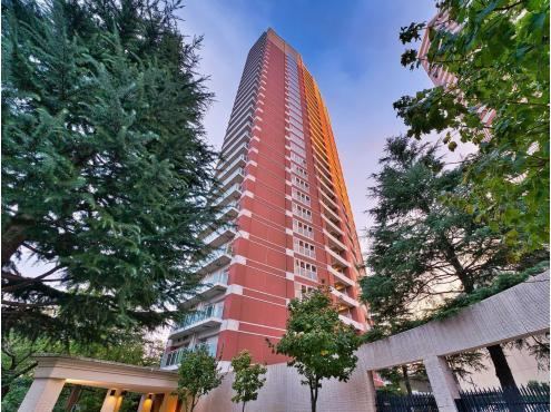 3LDK apartment in Nakano Ward, Tokyo - Photo 1