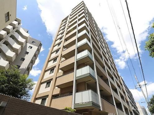 2LDK apartment in Kita Ward, Osaka - Photo 1