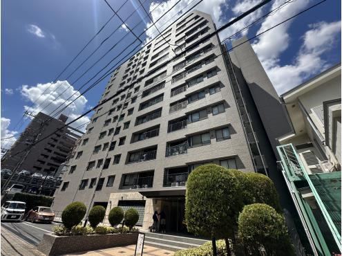 4LDK apartment in Tokorozawa, Saitama - Photo 1