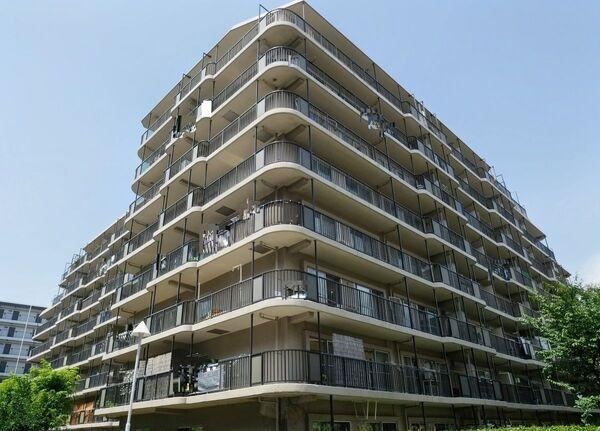 2LDK apartment in Shinagawa Ward, Tokyo - Photo 1