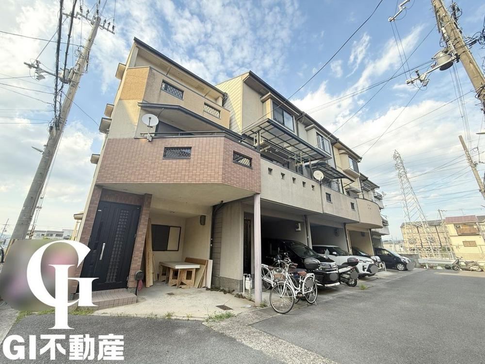 3LDK house in Fushimi Ward, Kyoto - Photo 1