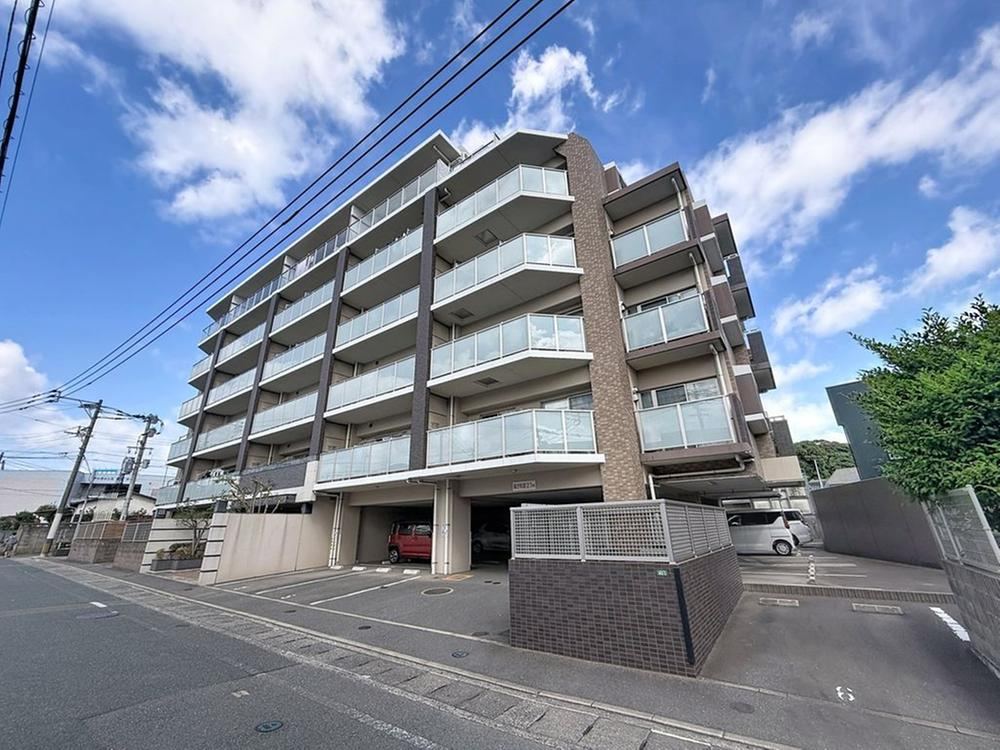 3LDK apartment in Kasuga, Fukuoka - Photo 1