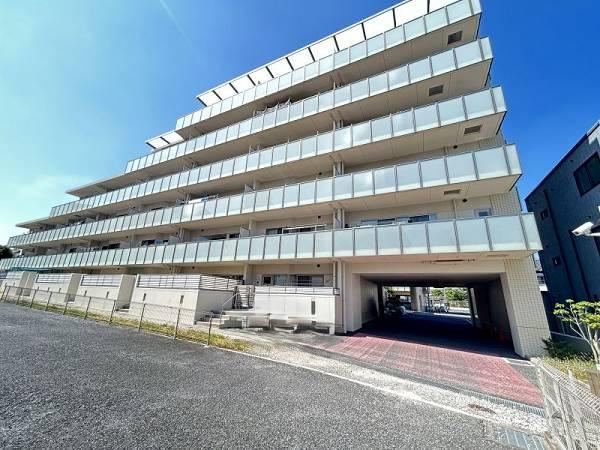 3LDK apartment in Toyota, Aichi - Photo 1