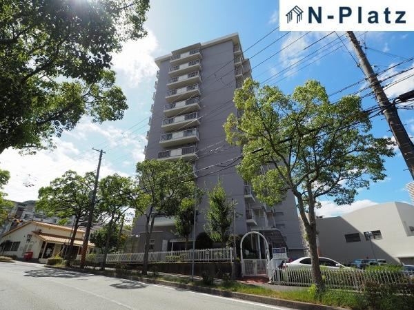 3LDK apartment in Suma Ward, Kobe, Hyogo - Photo 1