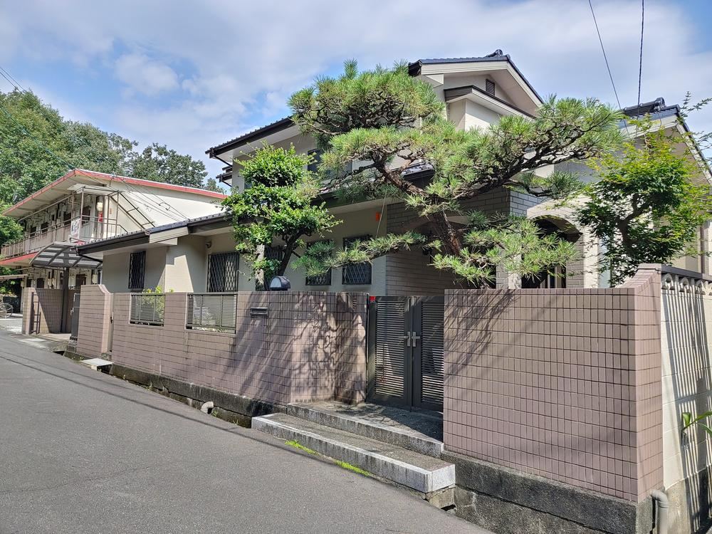 6LDK+S house in Kita Ward, Okayama - Photo 1