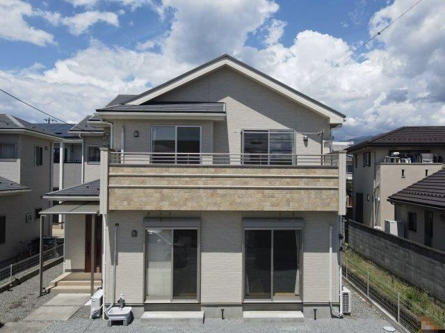 4LDK house in Kofu, Yamanashi - Photo 1