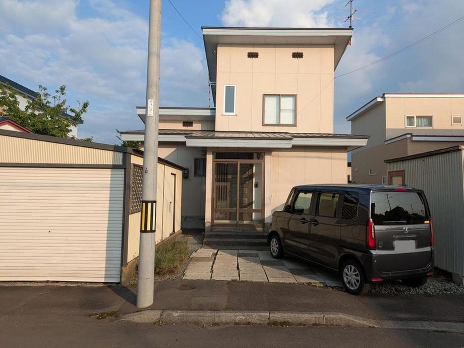 4LDK house in Asahikawa, Hokkaido - Photo 1