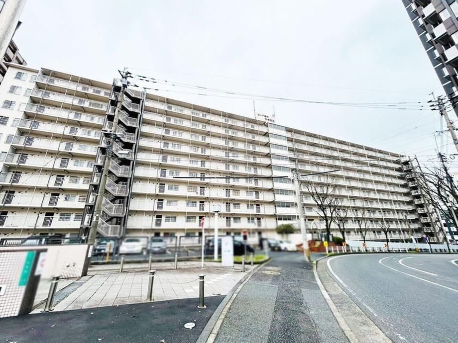 3LDK apartment in Kokurakita Ward, Kitakyushu, Fukuoka - Photo 1