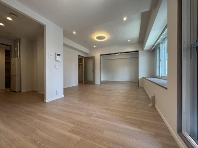 4LDK+S apartment in Nishi Ward, Sapporo, Hokkaido - Photo 1