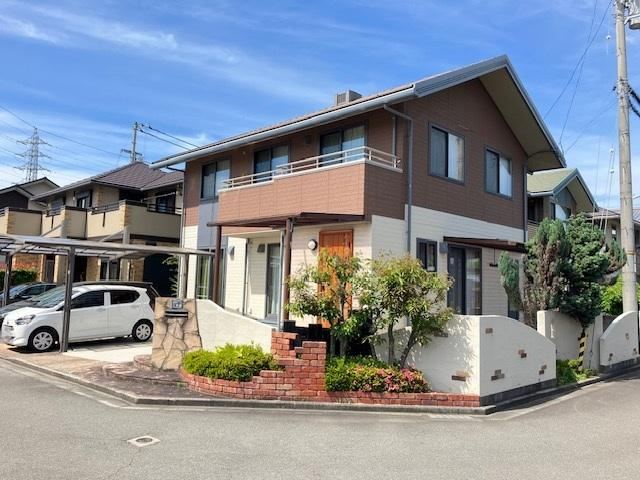 4LDK+S house in Matsuyama, Ehime - Photo 1