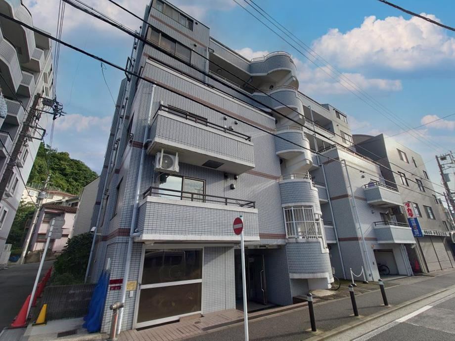 2LDK apartment in Minami Ward, Yokohama, Kanagawa - Photo 1