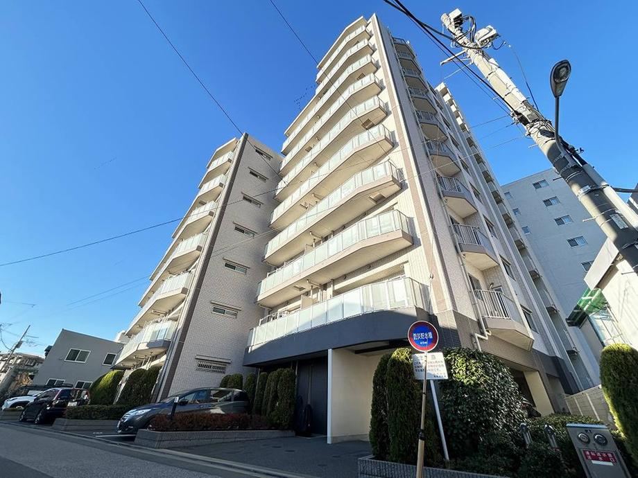 2LDK+S apartment in Edogawa Ward, Tokyo - Photo 1