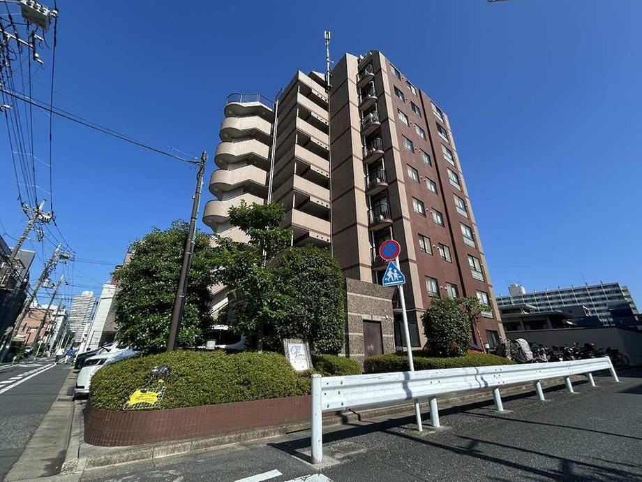 3LDK apartment in Koto Ward, Tokyo - Photo 1