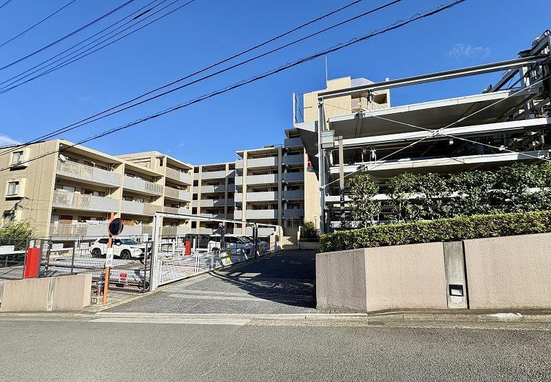 3LDK+S apartment in Asahi Ward, Yokohama, Kanagawa - Photo 1