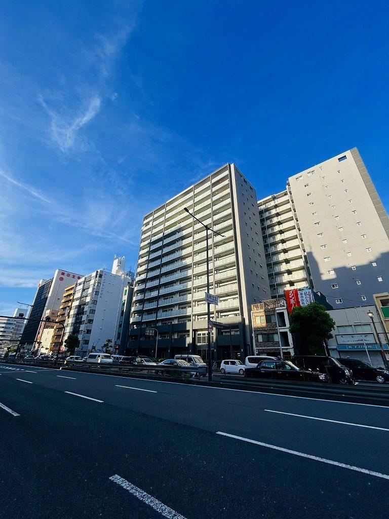 2LDK+S apartment in Naniwa Ward, Osaka - Photo 1