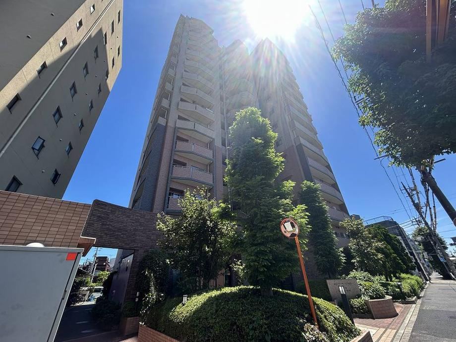 3LDK apartment in Edogawa Ward, Tokyo - Photo 1