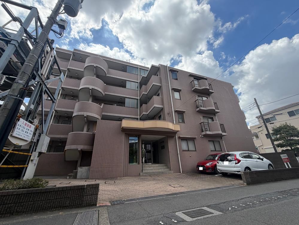2LDK+S apartment in Soka, Saitama - Photo 1