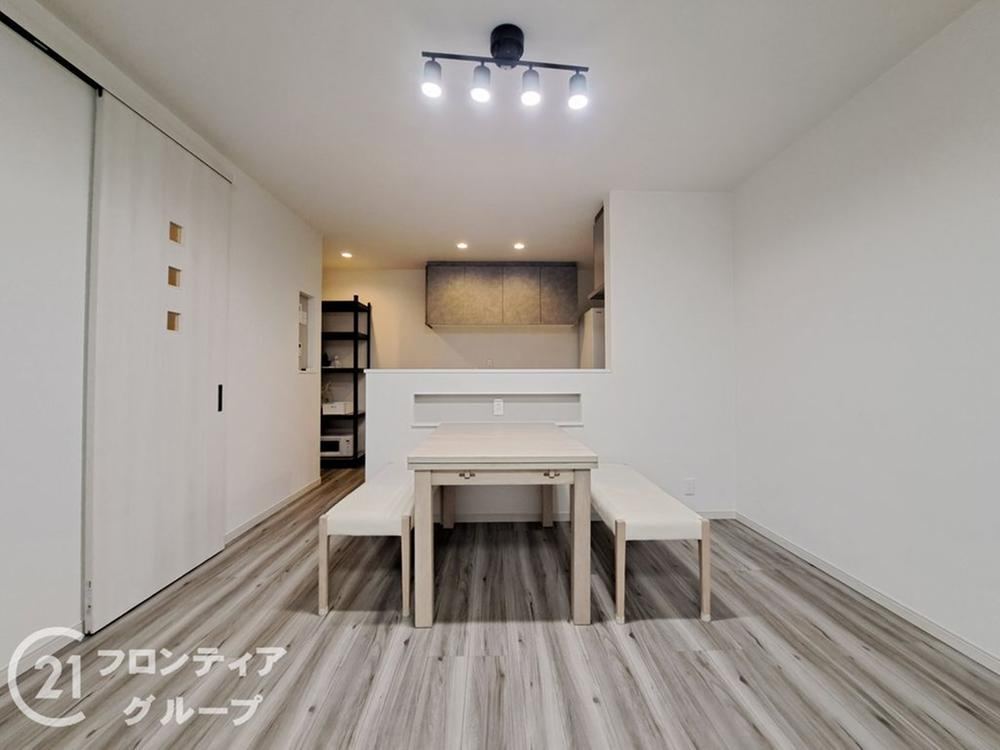 3LDK house in Neyagawa, Osaka - Photo 1