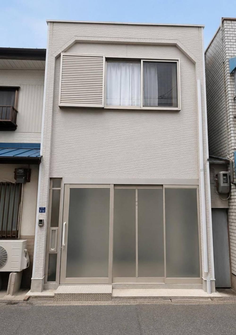 1LDK house in Nishinari Ward, Osaka - Photo 1