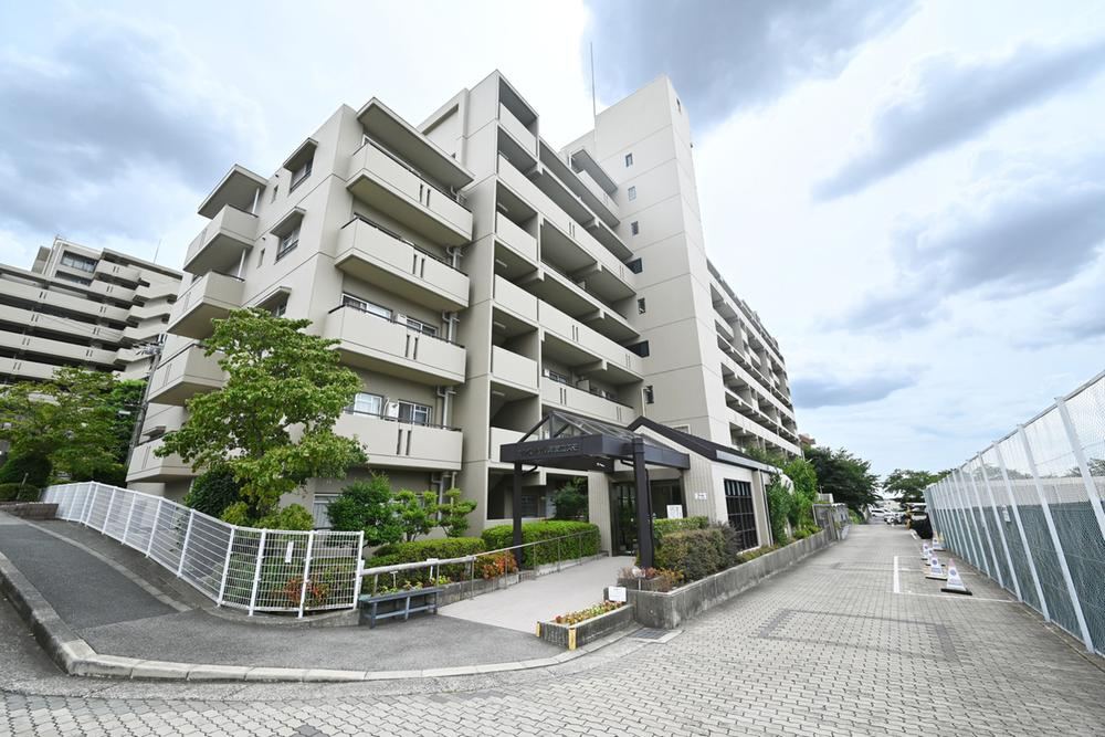 3LDK+S apartment in Mino, Osaka - Photo 1