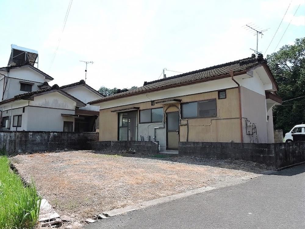 3DK house in Kobayashi, Miyazaki - photo 3
