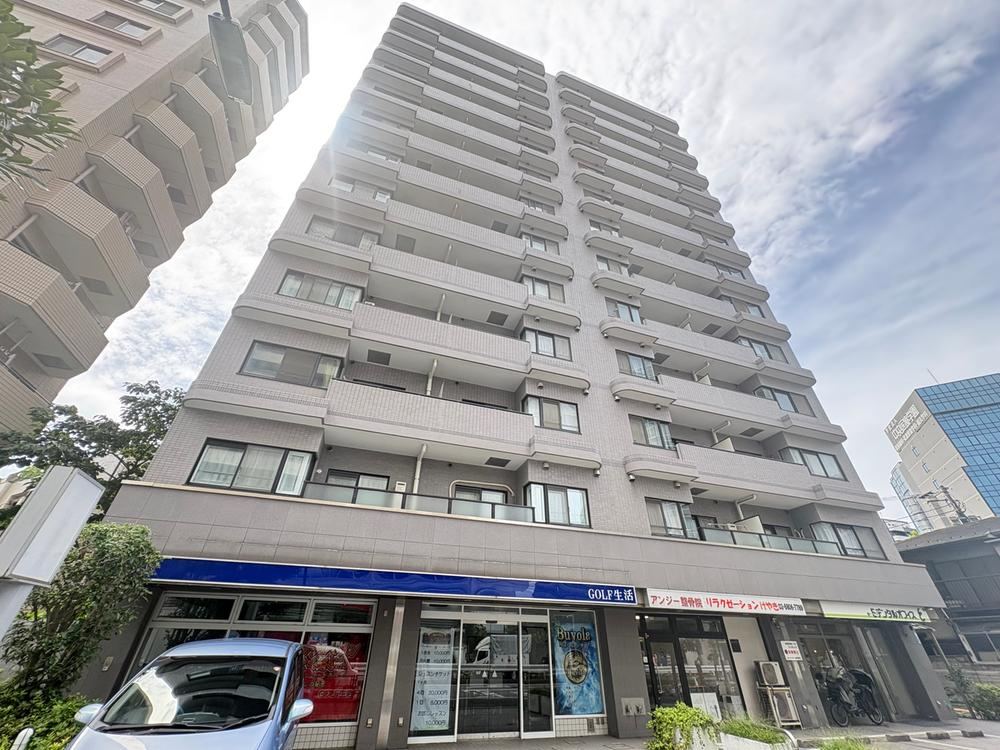 2LDK apartment in Arakawa Ward, Tokyo - Photo 1