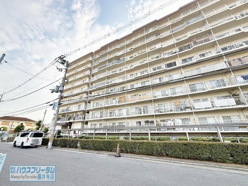 3DK apartment in Yao, Osaka - Photo 1