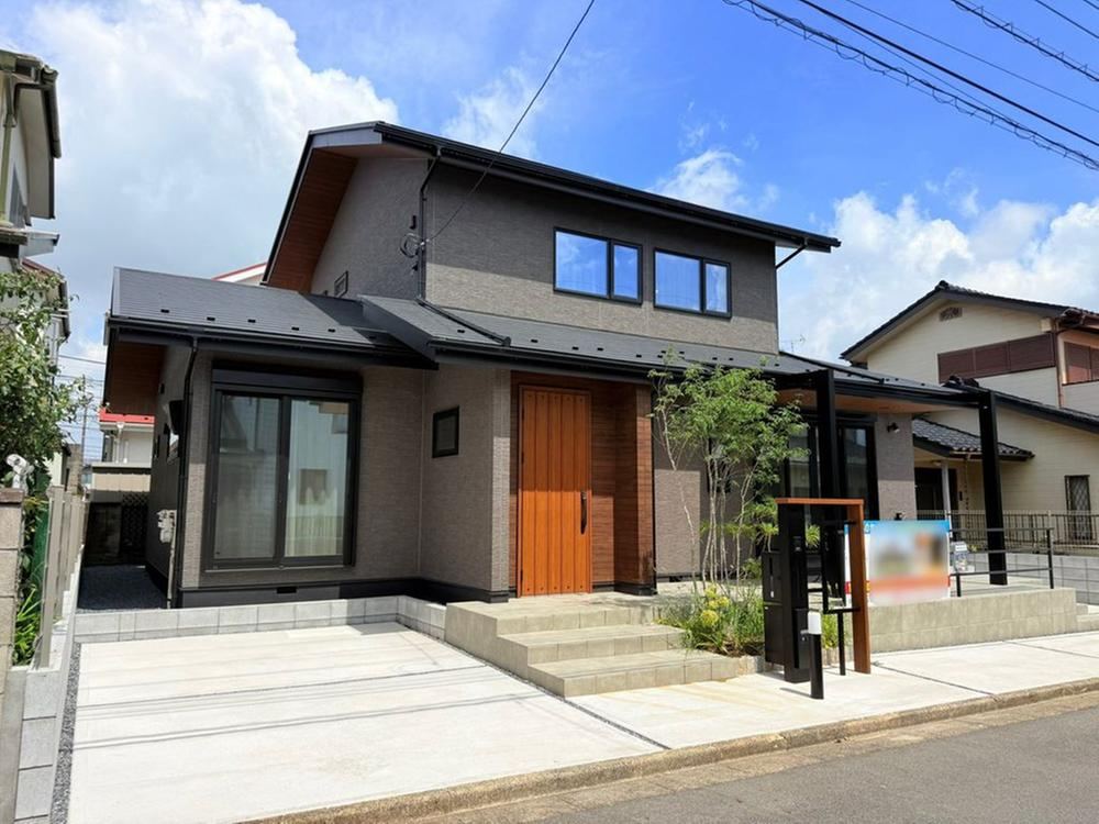 4LDK house in Yachiyo, Chiba - Photo 1