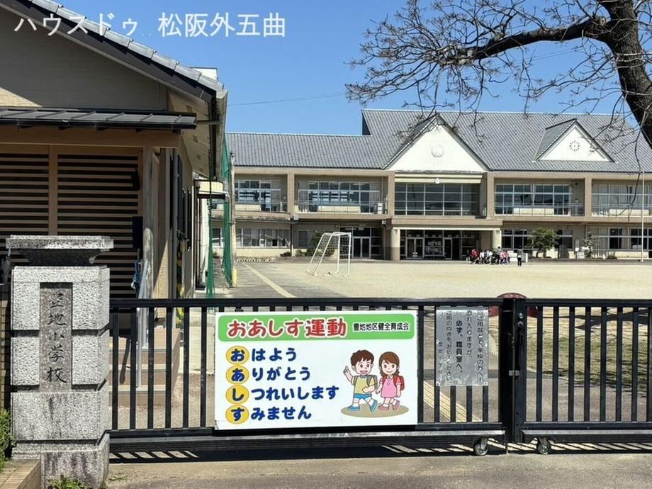 6DK house in Matsusaka, Mie - Photo 1