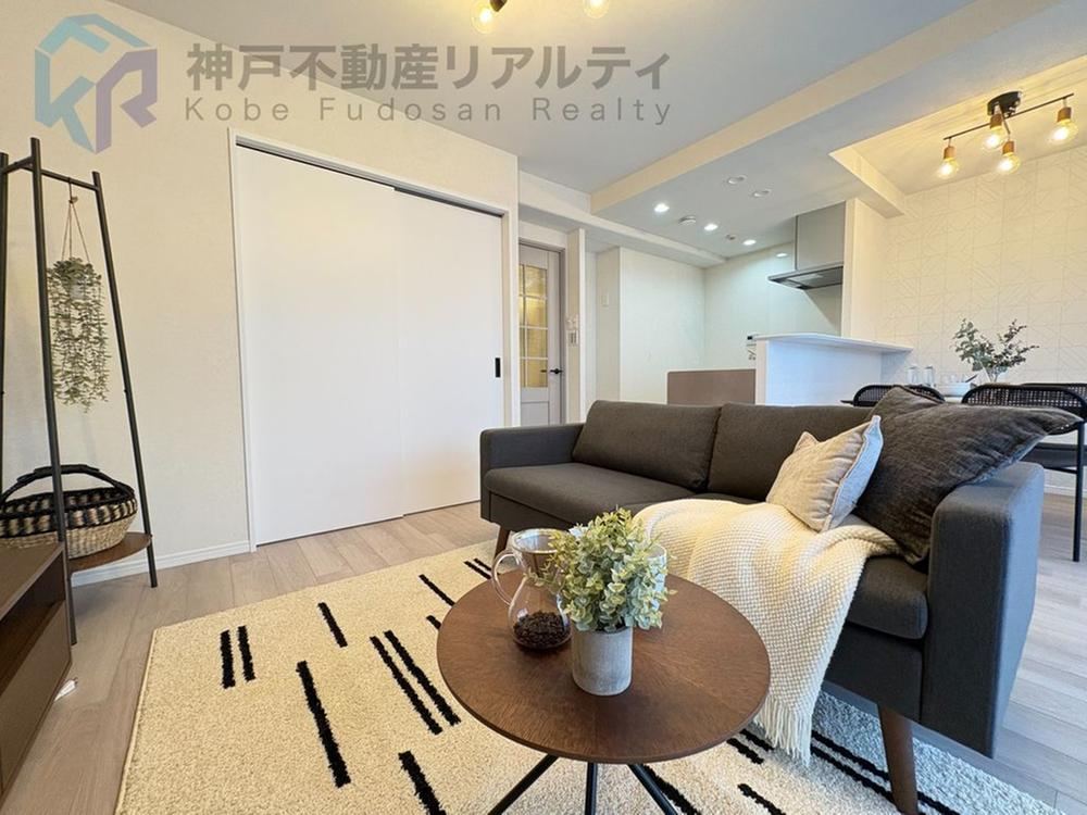 3LDK apartment in Tarumi Ward, Kobe, Hyogo - Photo 1