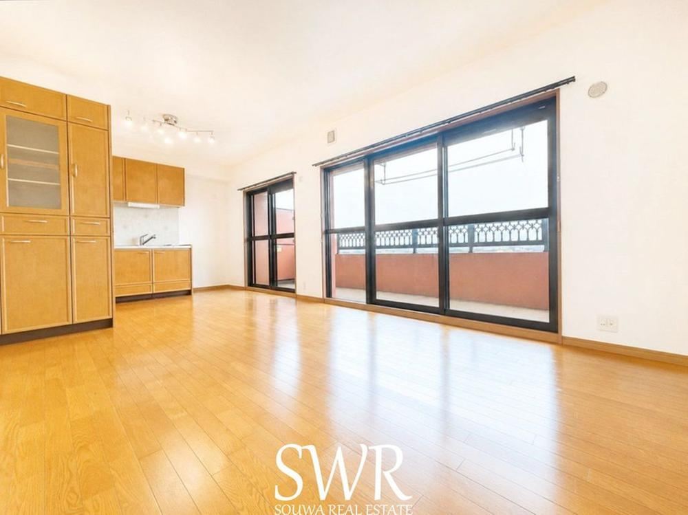 4LDK apartment in Ichinomiya, Aichi - Photo 1
