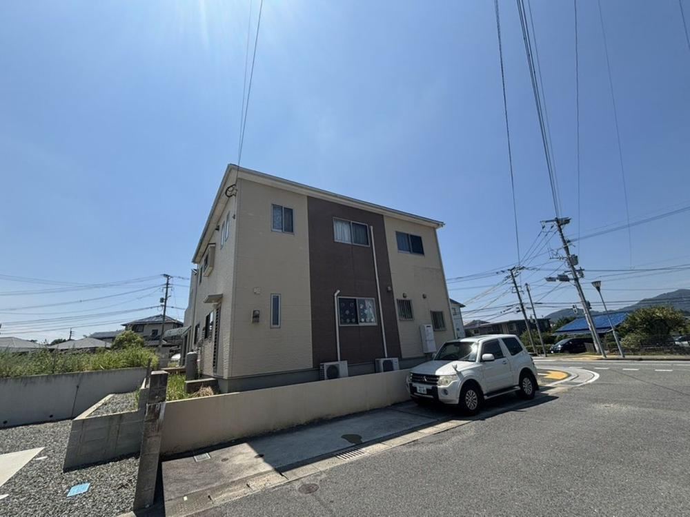 5LDK+S house in Fukutsu, Fukuoka - Photo 1