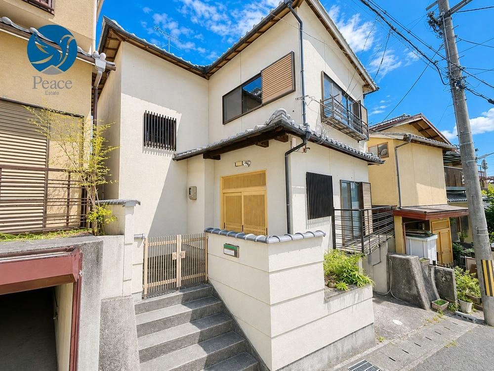 5LDK house in Yamashina Ward, Kyoto - Photo 1